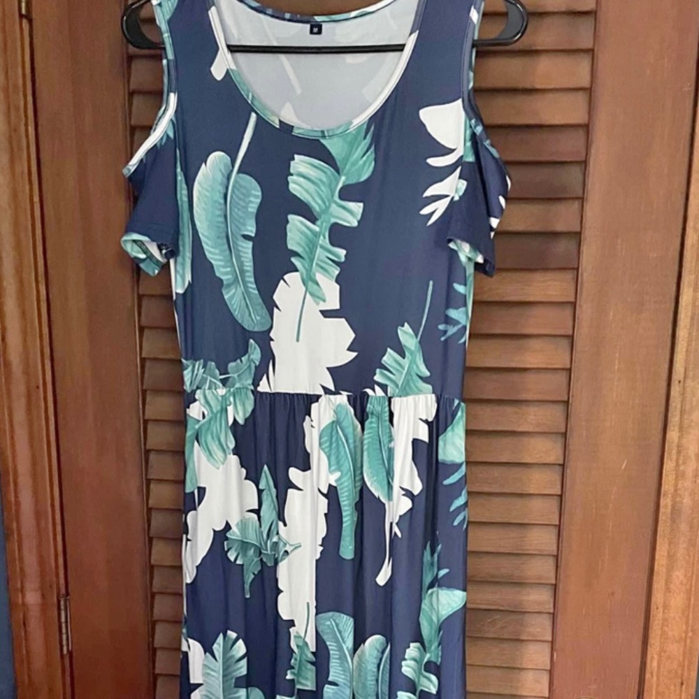 Long & stretchy maxi dress